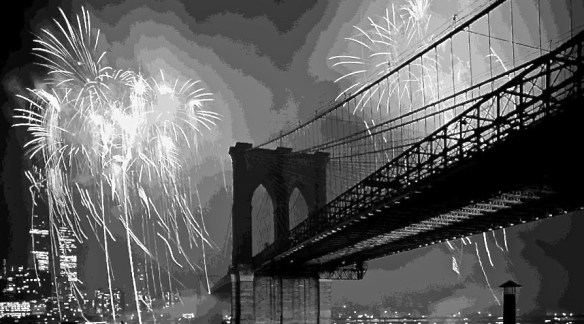 brooklyn-bridge-fireworks-bw16-scott-kelley (1).jpg